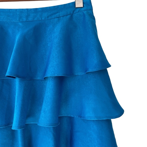 🔻SALE 🦋 NWOT Zara Tiered Ruffle Satin Shimmery Mini Skirt - Picture 2 of 6